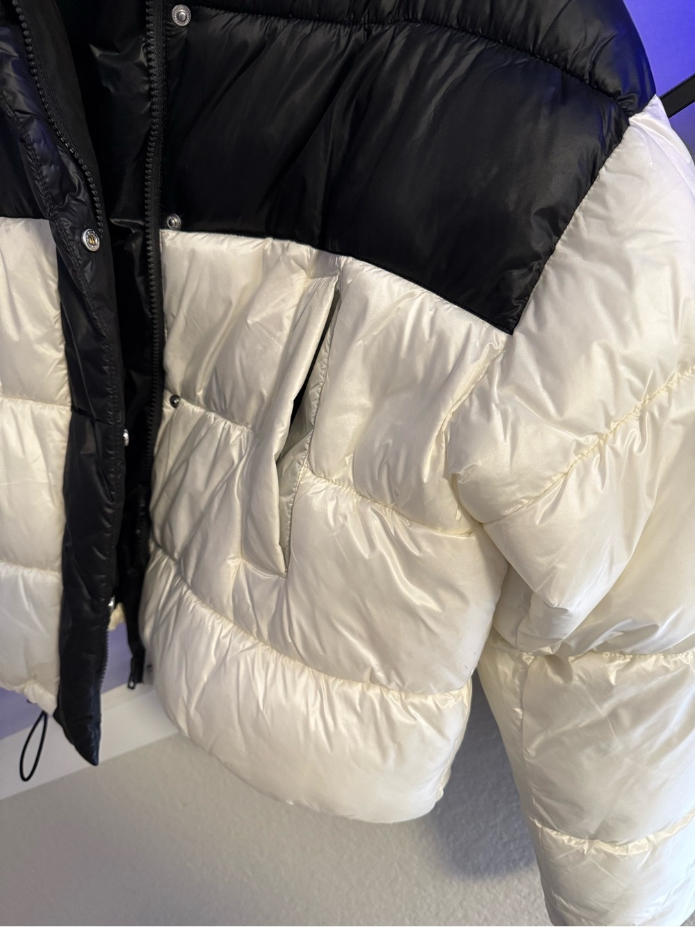 NWOT H&M Cream/Block-Coloured Puffer Jacket Size M - Picture 10 of 10